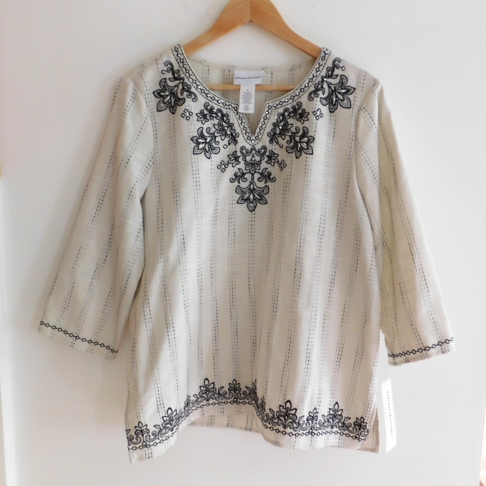 NEW Alfred Dunner Womens Tunic Top Linen Blend Embroidery Sequins Size Medium